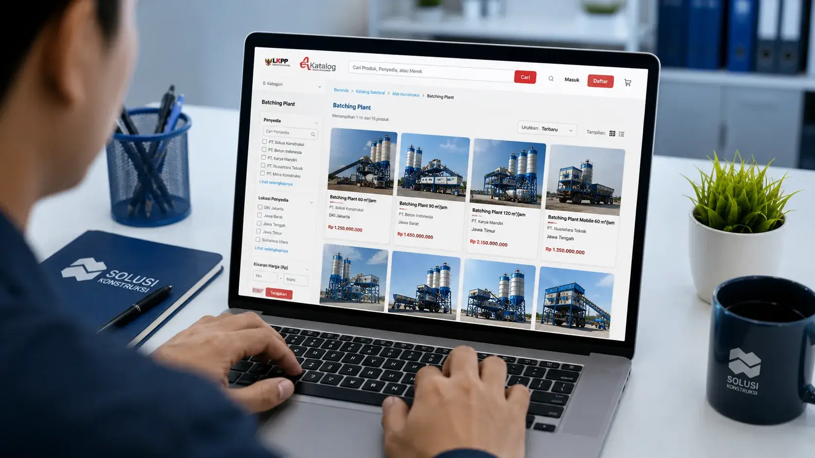 Pengadaan batching plant e katalog secara online melalui laptop di kantor